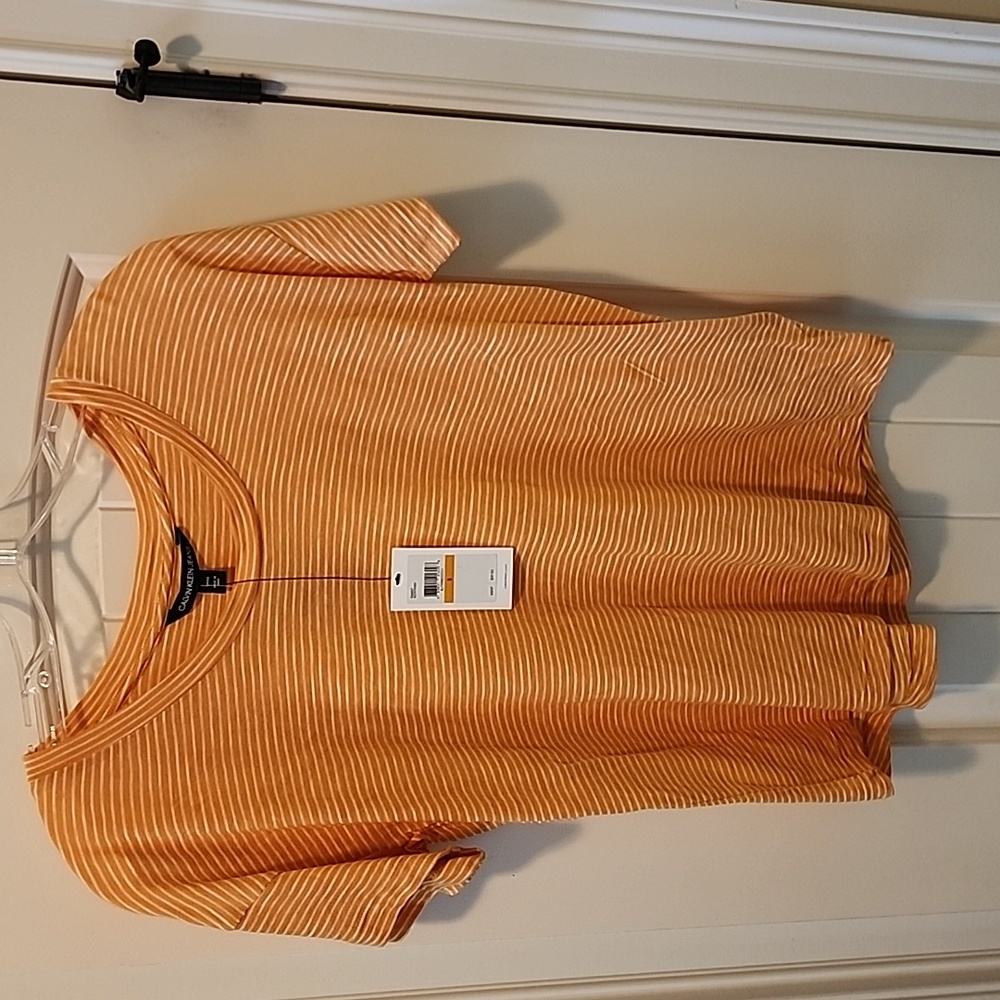 Ladies Calvin Klein tshirt
